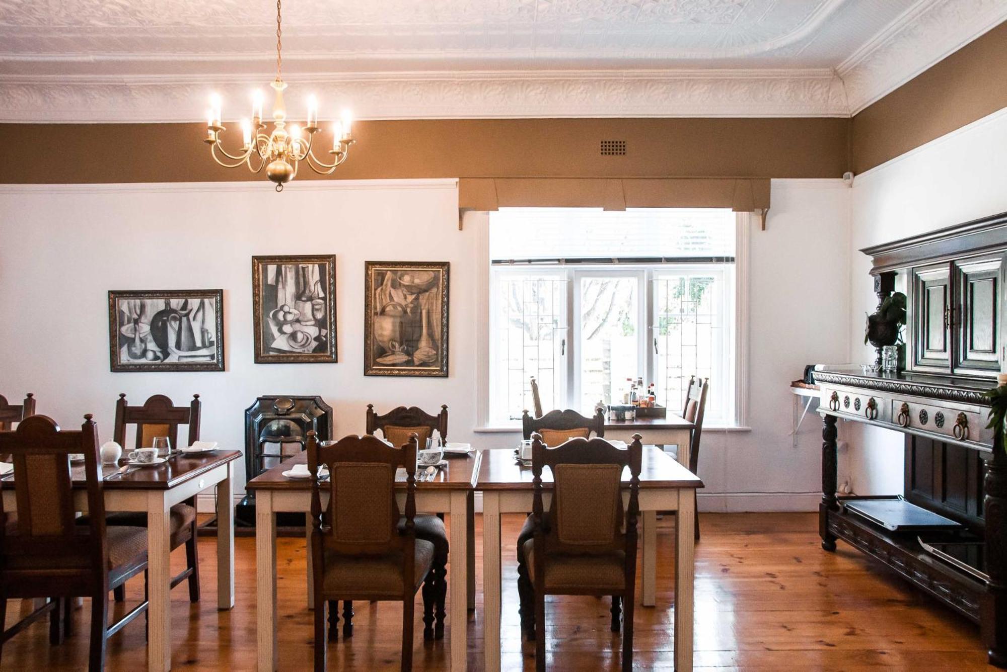 6 On Kloof Guest House Bredasdorp Eksteriør billede