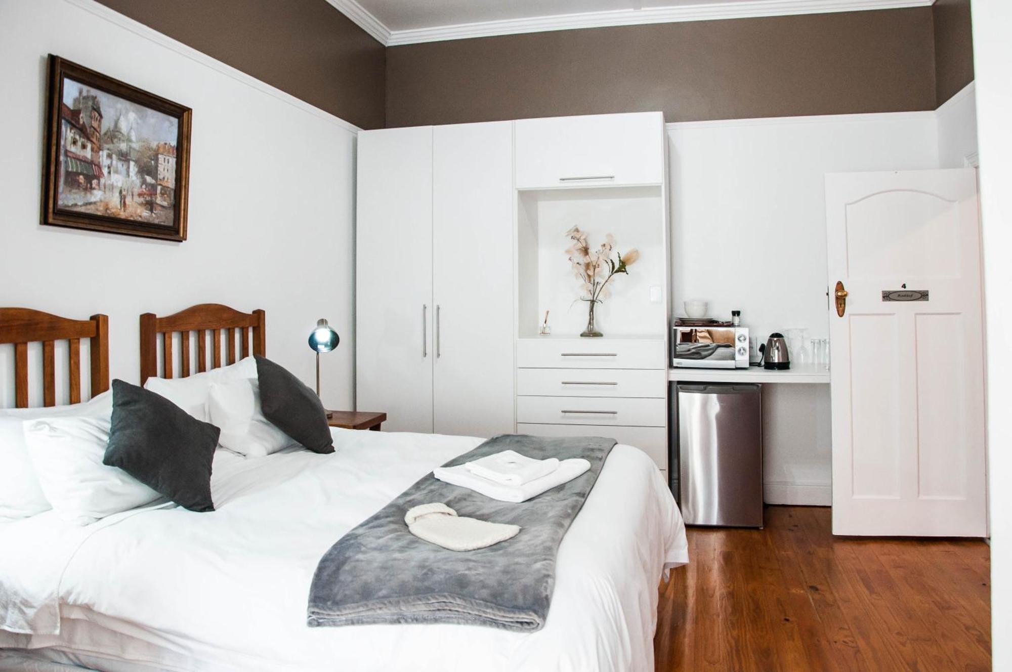 6 On Kloof Guest House Bredasdorp Eksteriør billede
