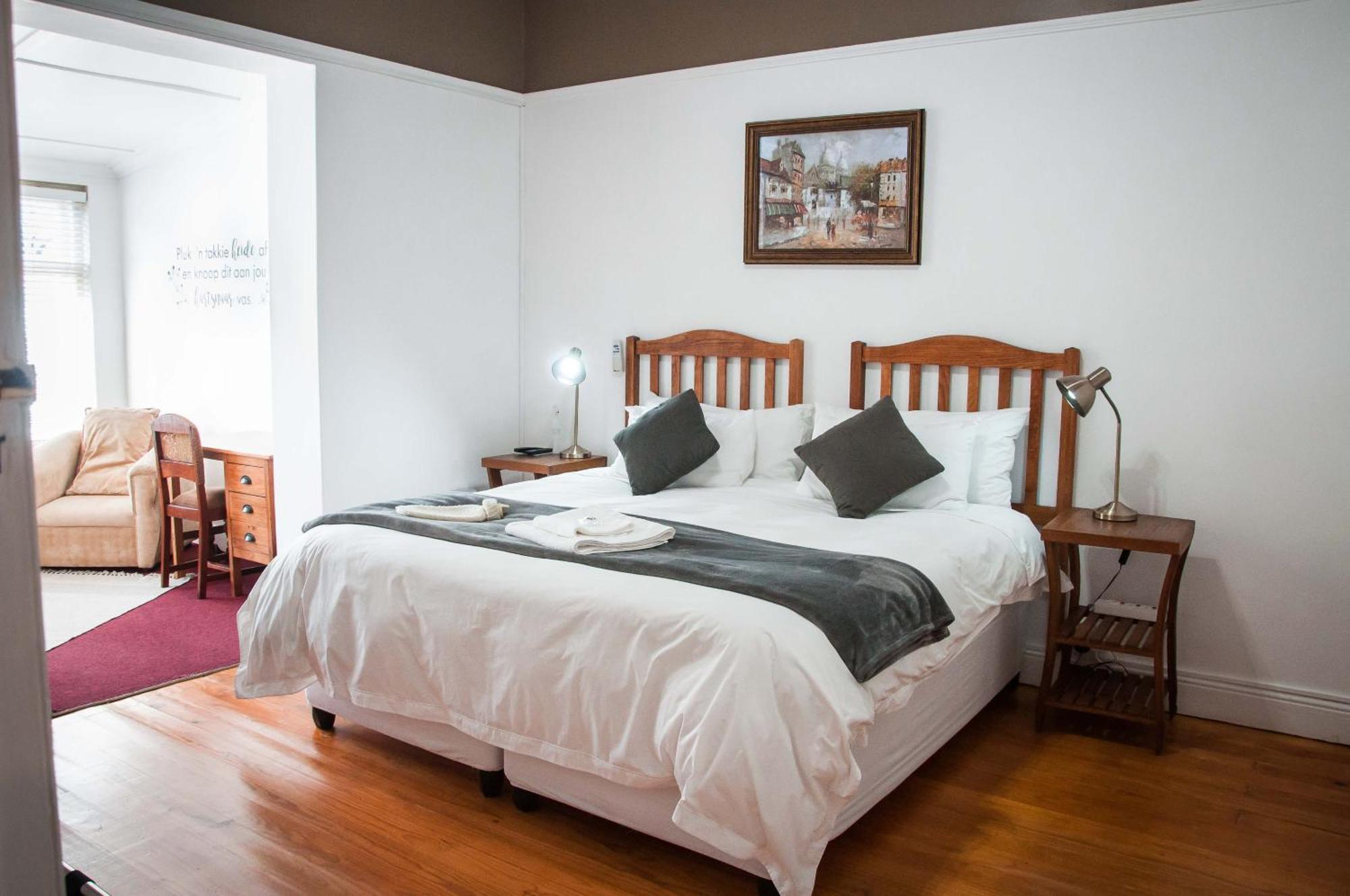 6 On Kloof Guest House Bredasdorp Eksteriør billede
