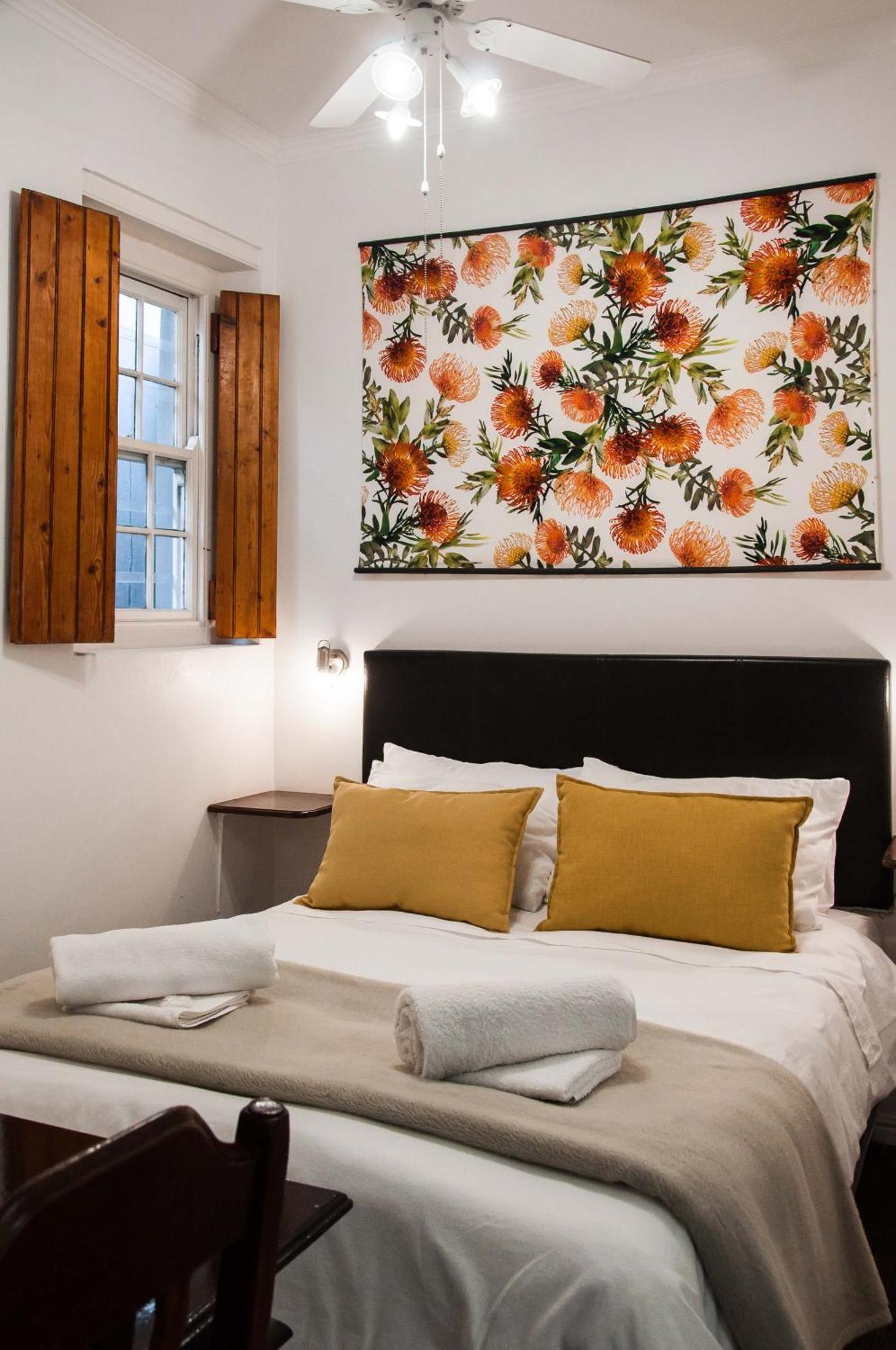 6 On Kloof Guest House Bredasdorp Eksteriør billede